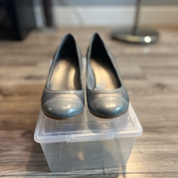 Cole Haan Woman’s Wedges - Picture 4 of 5